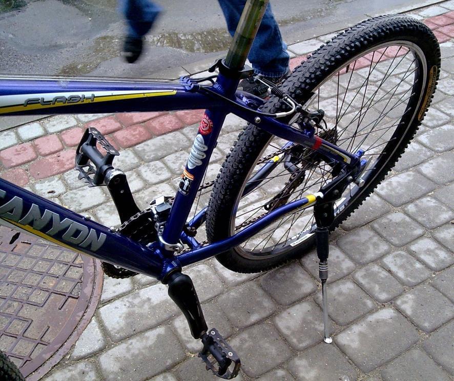 CANYON FLASH 2004r.