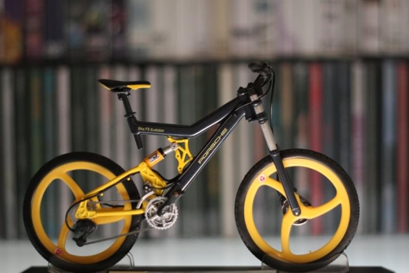Model WELLY - Porsche Bike FS Evolution