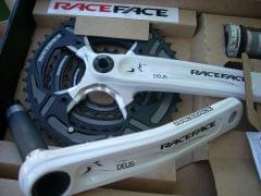 Race Face Deus White Edition 2010