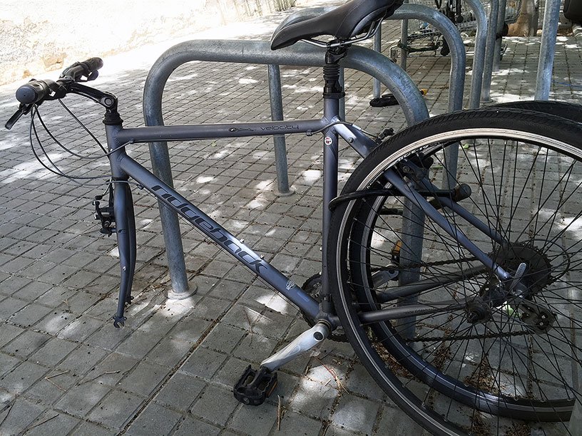 lock-bike-1-u-lock-2-wheels.jpg.4f6d31c8034ab4c8a1973abaf8a883c0.jpg