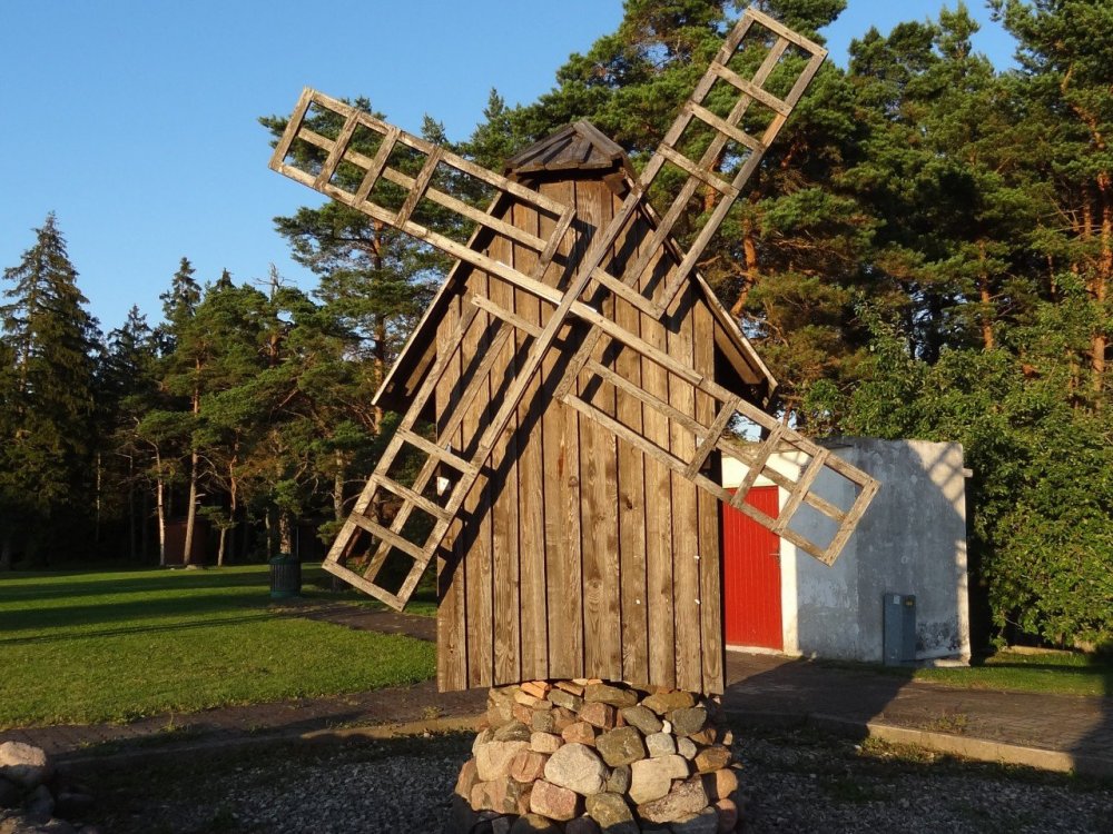 saaremaa-wiatrak.jpg